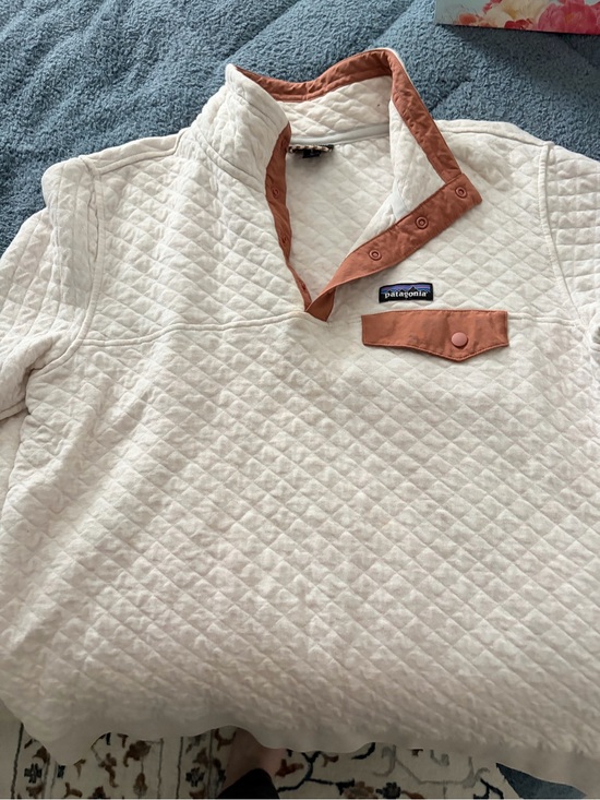Patagonia Tops - Women’s Patagonia Quarter Snap Size L